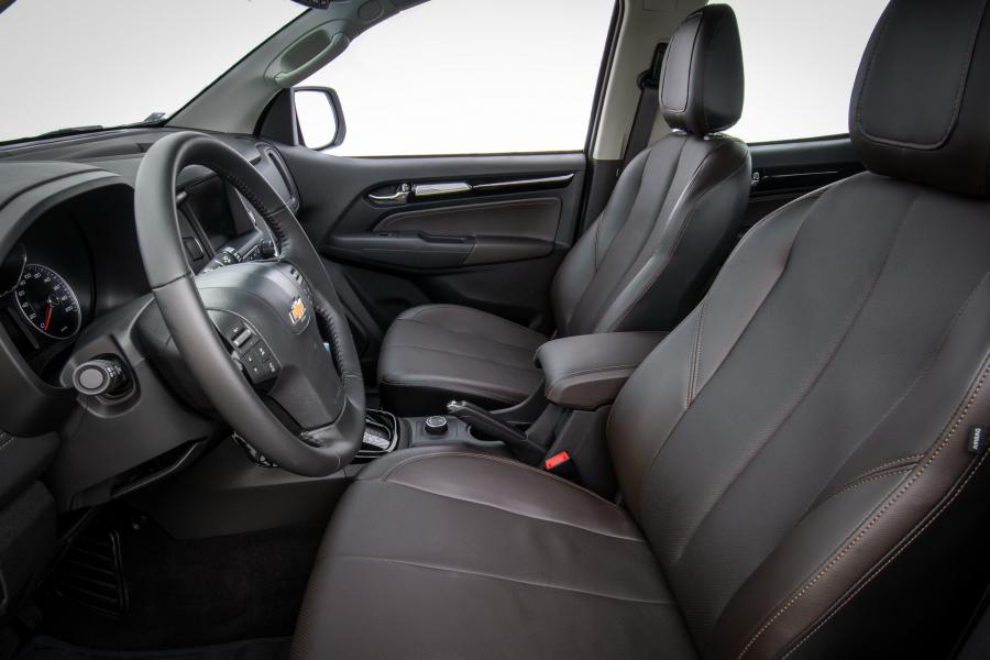 Интерьер Chevrolet TrailBlazer 2016 года  (фото 26 из 43)